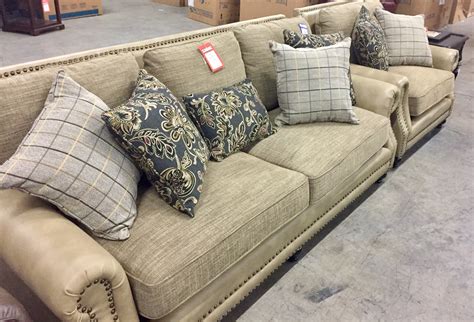 jordan's furniture clearance outlet.